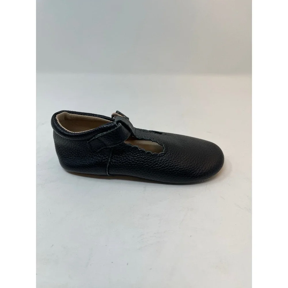 Picki Pair T-Strap Shoes Kids Size 8‎ Black Excellent Scalloped Leather Flats